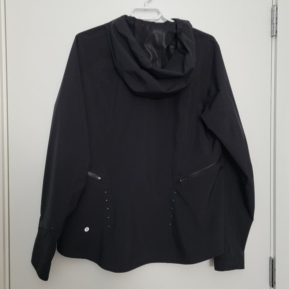 Lululemon Break a Trail Jacket - Picture 2 of 3